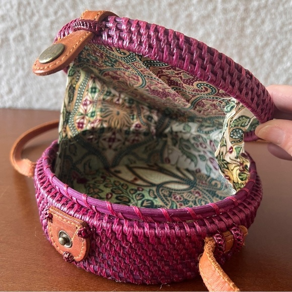 Handwoven Round Rattan Bali Crossbody Bag Boho Sustainable Button Closure Batik - Picture 4 of 10